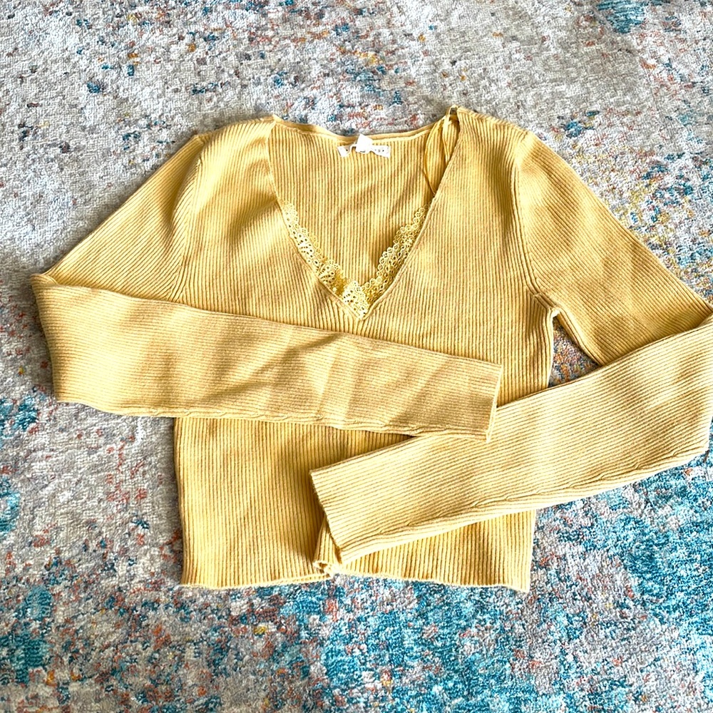 Crop ribbed sweater